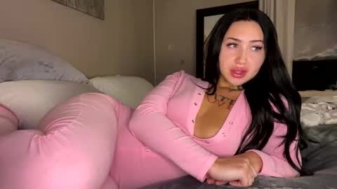 Snapshot of flexyroxxxy chatting on 01-24-25, 10:43 Roxy online show from 01-24-25, 10:43