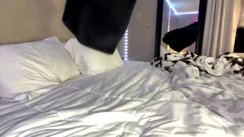 Snapshot of flexyroxxxy chatting on 03-07-25, 01:42 Roxy online show from 03-07-25, 01:42