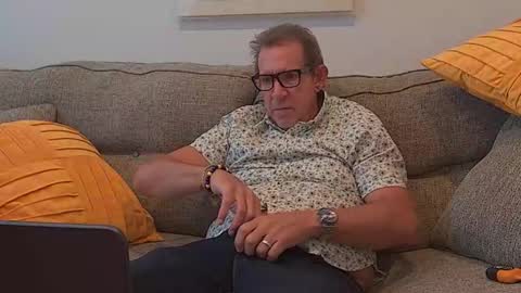 Snapshot of flirtofcharleston chatting on 09-23-25, 07:17 Flickrbrite online show from 09-23-25, 07:17