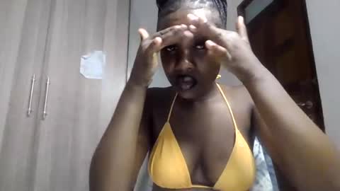 flirty_arrya online show from 06-22-26, 07:05