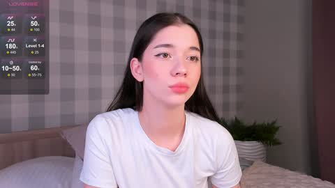 Emely  online show from 01-25-25, 01:21