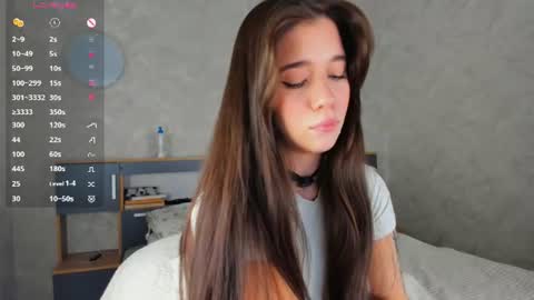 Emely  online show from 07-06-26, 05:04
