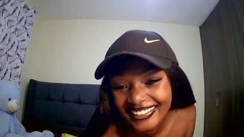 Snapshot of flirtyy_sheery chatting on 02-05-25, 12:17 sheery online show from 02-05-25, 12:17