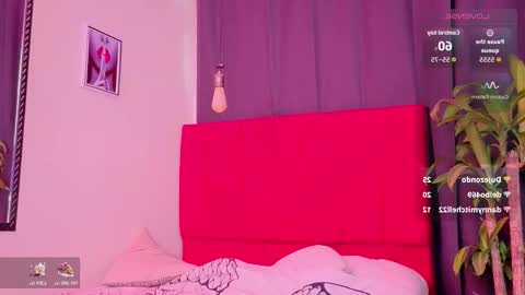 flor_gil online show from 11-30-25, 08:24