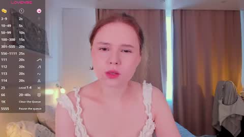 Snapshot of flora_fiore chatting on 07-12-26, 06:04 Hayley I WILL COME BACK ON MAY 27TH 6pm UTC online show from 07-12-26, 06:04