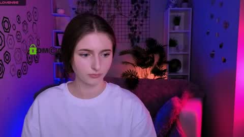 Snapshot of flora_ri chatting on 06-11-26, 09:29 just ask me online show from 06-11-26, 09:29