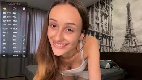Snapshot of florabigger chatting on 07-21-26, 03:25 Maria online show from 07-21-26, 03:25