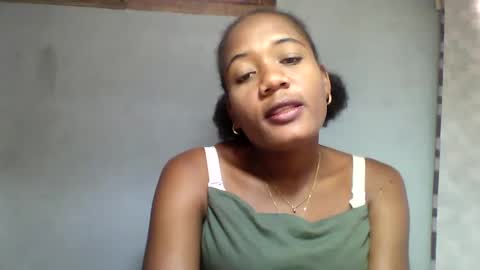 florencia011 online show from 02-12-25, 07:55