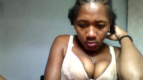 florencia011 online show from 02-12-25, 09:11