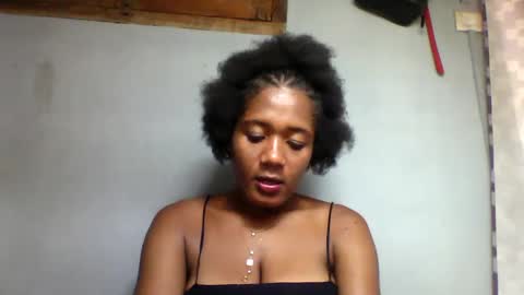 florencia011 online show from 02-13-25, 12:11