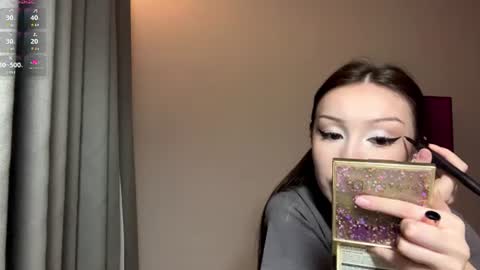 Snapshot of florinebolevice chatting on 07-10-26, 03:47 Lucy online show from 07-10-26, 03:47