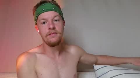 Snapshot of flower_haze chatting on 10-23-25, 02:22 Alexander online show from 10-23-25, 02:22