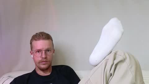 Snapshot of flower_haze chatting on 10-31-25, 06:47 Alexander online show from 10-31-25, 06:47