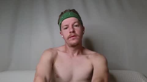 Snapshot of flower_haze chatting on 11-03-25, 02:57 Alexander online show from 11-03-25, 02:57