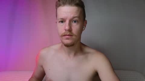 Snapshot of flower_haze chatting on 11-03-25, 03:57 Alexander online show from 11-03-25, 03:57