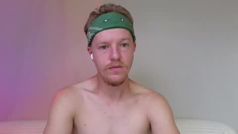 Snapshot of flower_haze chatting on 11-06-25, 05:52 Alexander online show from 11-06-25, 05:52