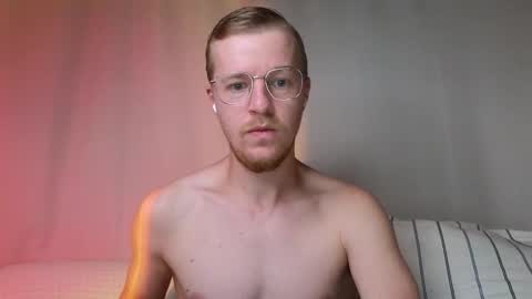 Snapshot of flower_haze chatting on 11-21-25, 03:16 Alexander online show from 11-21-25, 03:16