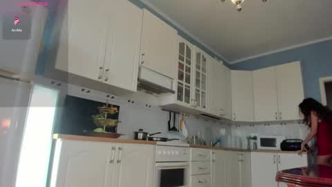 Nicole online show from 01-14-26, 03:12