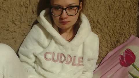 Snapshot of flowercandydoll chatting on 12-23-24, 07:20 say meow and send tip  online show from 12-23-24, 07:20