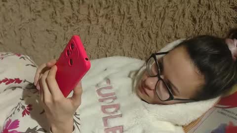 Snapshot of flowercandydoll chatting on 02-14-25, 06:29 say meow and send tip  online show from 02-14-25, 06:29