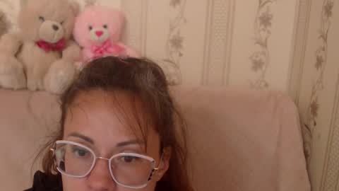 Snapshot of flowercandydoll chatting on 05-15-26, 11:17 say meow and send tip online show from 05-15-26, 11:17