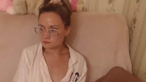 Snapshot of flowercandydoll chatting on 07-16-26, 09:43 say meow and send tip online show from 07-16-26, 09:43