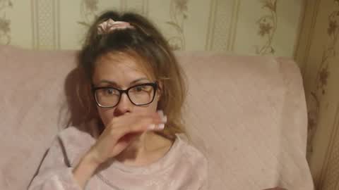 say meow and send tip  online show from 10-24-25, 06:48