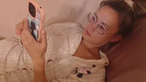 Snapshot of flowercandydoll13 chatting on 07-17-26, 06:02 say meow and send tip online show from 07-17-26, 06:02