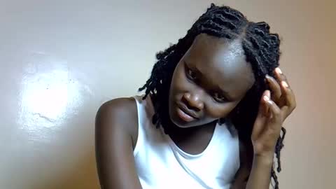 flowerdiva002 online show from 11-25-25, 10:26