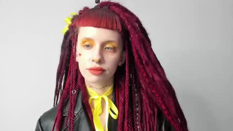 Snapshot of flowerofsin2001 chatting on 03-05-25, 11:38 Flower online show from 03-05-25, 11:38