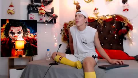 flowers109 online show from 12-14-24, 09:45