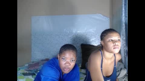 Snapshot of flowersaltry chatting on 05-19-26, 12:16 flowersaltry online show from 05-19-26, 12:16