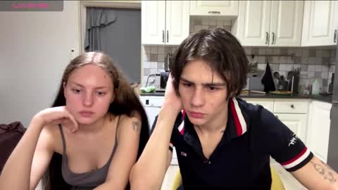 flowerscouple online show from 03-25-26, 10:16