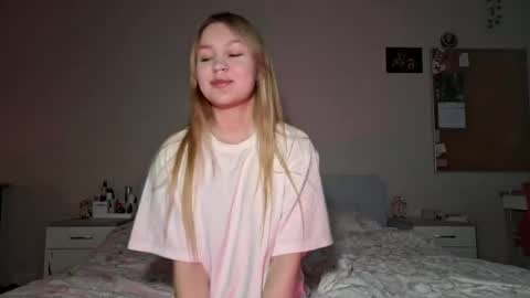 Snapshot of flowflirtx chatting on 05-13-26, 02:03 flowflirtx online show from 05-13-26, 02:03