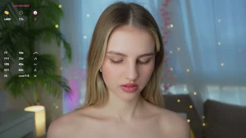 Adeline online show from 12-02-24, 08:52