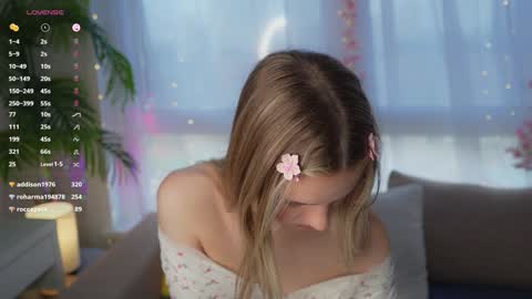 Adeline online show from 02-06-25, 11:10