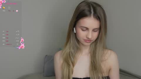 Adeline online show from 01-11-26, 09:25