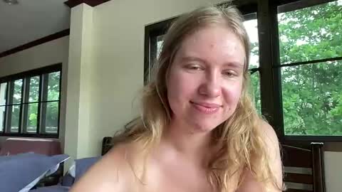 fluffy_bunnyxxx online show from 03-10-25, 06:49