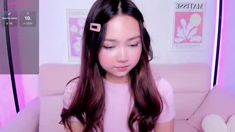 Snapshot of fluffy_rose chatting on 09-09-25, 08:36 Rose online show from 09-09-25, 08:36