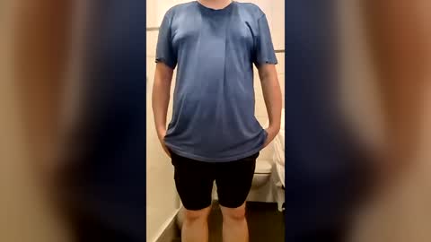 fluffybutt_ online show from 06-18-26, 05:50