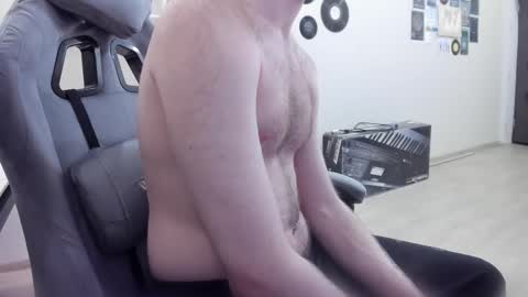 fluffycat  online show from 03-04-25, 08:05