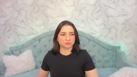 Lina online show from 04-24-26, 12:35