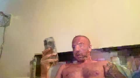 Snapshot of fluxboyez chatting on 06-17-26, 02:03 fluxboyez online show from 06-17-26, 02:03