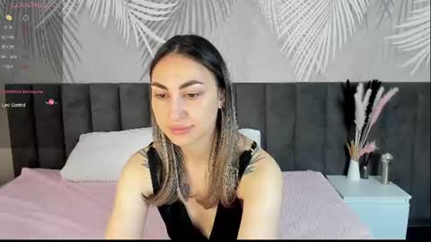 fly_ari online show from 06-12-26, 01:59