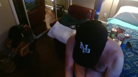 Pigs fly online show from 02-16-26, 10:11