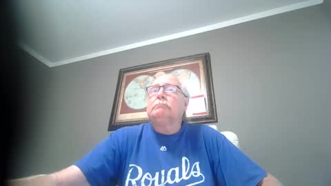 fmfsocal123 online show from 10-02-25, 07:54