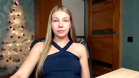 Snapshot of fofhcf chatting on 01-24-25, 02:07 Molli Ready for any play with you. Hottest show in pvt Help a student earn big tokens online show from 01-24-25, 02:07