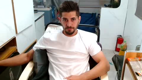 independent model online show from 06-15-26, 06:43