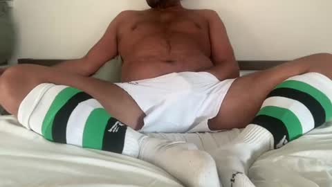 Snapshot of footiesoxlad chatting on 07-19-26, 05:38 footiesoxlad online show from 07-19-26, 05:38