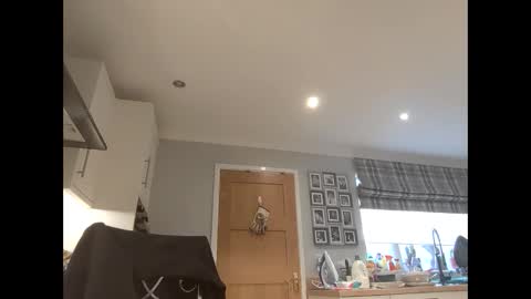 footworshiper2211 online show from 11-07-25, 09:42